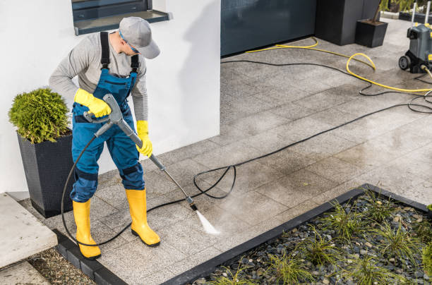 Best Sidewalk Pressure Washing  in Marysville, MI